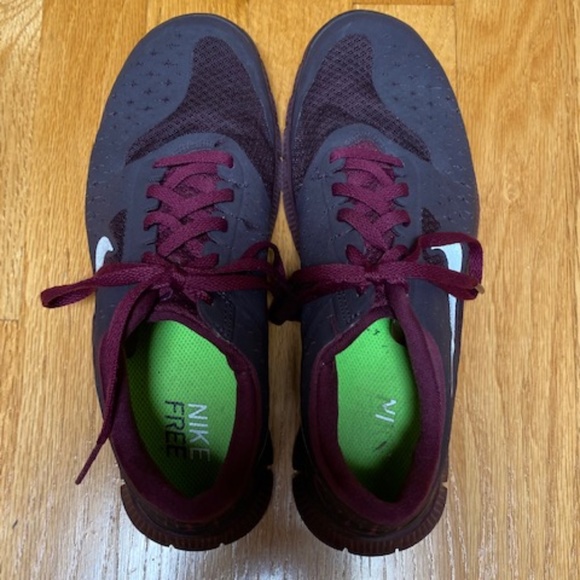 Nike Shoes - Nike Free sneakers